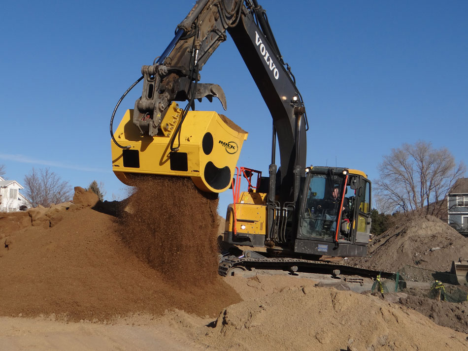 rocktoolsattachements-screen-bucket Screening Bucket by Rock Tools Attachments