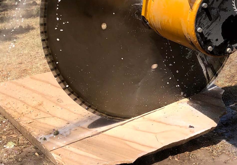 skid-steer-saw-rocktools-4